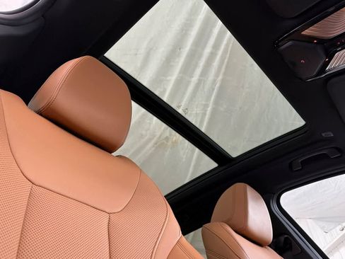 Used 2023 BMW X3 xDrive30i w/ Premium Package w/ZPA AWD/4WD image 17