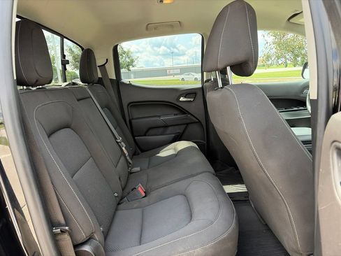 Used 2017 Chevrolet Colorado LT w/ Midnight Edition AWD/4WD image 31