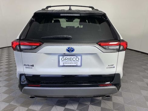 Used 2023 Toyota RAV4 XSE AWD/4WD image 7