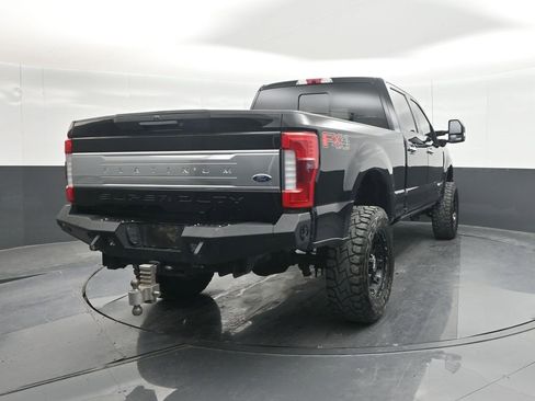 Used 2017 Ford F250 Platinum w/ Platinum Ultimate Package image 26