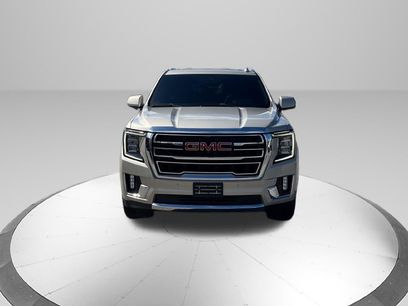 Used 2022 GMC Yukon SLT w/ SLT Premium Package