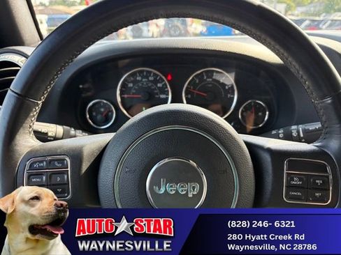 Used 2016 Jeep Wrangler Unlimited Rubicon w/ Dual Top Group AWD/4WD image 14