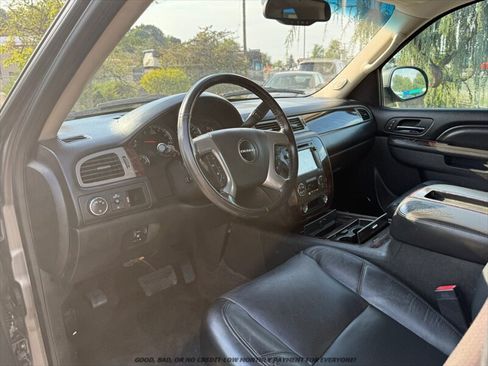 Used 2012 GMC Yukon XL Denali AWD/4WD image 10