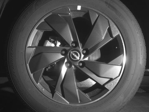 Used 2025 Nissan Rogue SV image 12