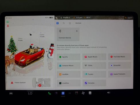 Used 2025 Tesla Model Y Long Range image 19