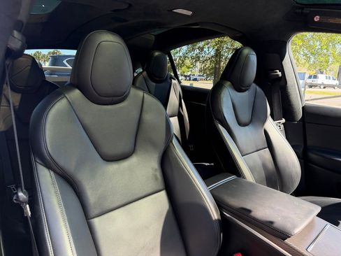 Used 2022 Tesla Model X Plaid AWD/4WD image 36