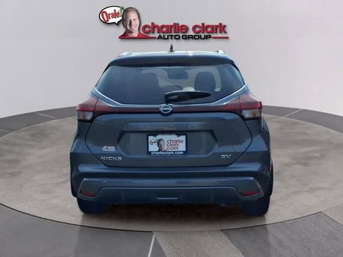 Used 2024 Nissan Kicks SV FWD image 4