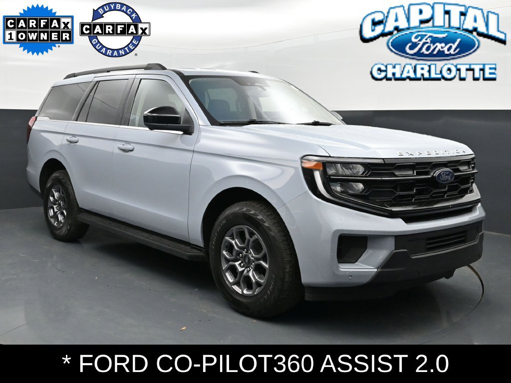 Used 2025 Ford Expedition Active AWD/4WD image 4