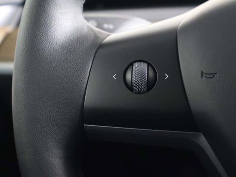 Used 2023 Tesla Model 3 Performance image 39