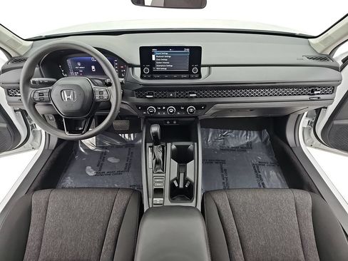 Used 2024 Honda Accord EX image 11