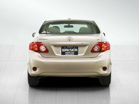 Used 2009 Toyota Corolla LE image 4