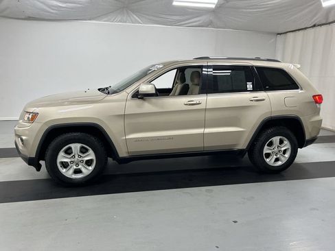 Used 2014 Jeep Grand Cherokee Laredo w/ Quick Order Package 23E AWD/4WD image 6