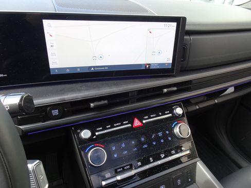 New 2025 Hyundai Santa Fe Calligraphy image 17