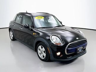 Used 2016 MINI Cooper 4-Door Hardtop image 1