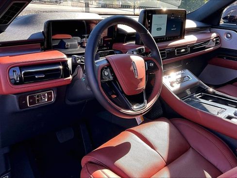 New 2026 Lincoln Aviator Reserve w/ Luxury Package image 6