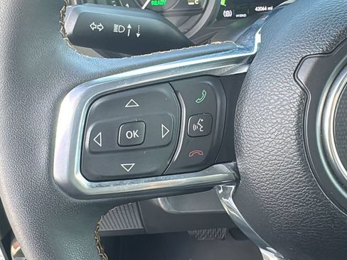 Used 2024 Jeep Wrangler High Altitude AWD/4WD image 17
