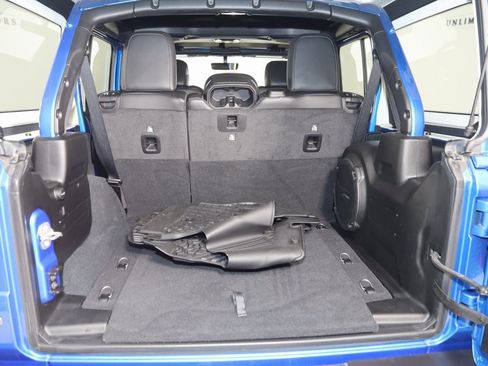 Used 2022 Jeep Wrangler Unlimited Rubicon w/ LED Lighting Group image 51