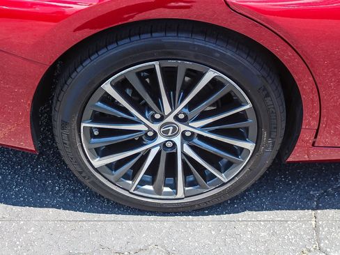 Used 2025 Lexus ES 300h w/ Premium Package FWD image 11