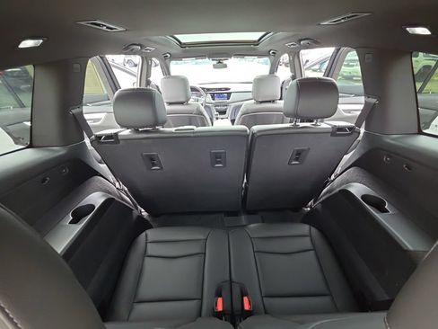 Used 2024 Cadillac XT6 Luxury w/ LPO, Floor Liner Package AWD/4WD image 22