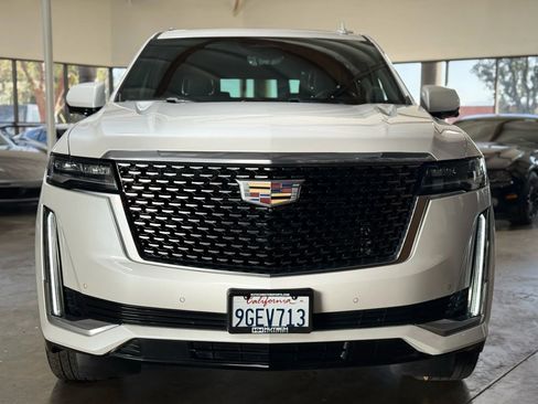 Used 2021 Cadillac Escalade ESV Premium Luxury image 3
