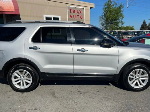 Used 2012 Ford Explorer XLT image 8