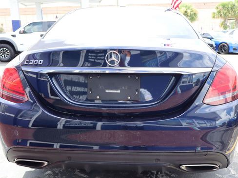 Used 2019 Mercedes-Benz C 300 Sedan image 6