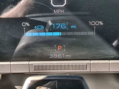 Used 2025 GMC Hummer EV 2X image 12