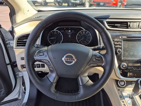Used 2022 Nissan Murano SL w/ SL Moonroof Package AWD/4WD image 18