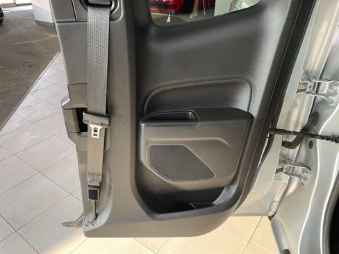 Used 2018 Chevrolet Colorado LT w/ LT Convenience Package image 25