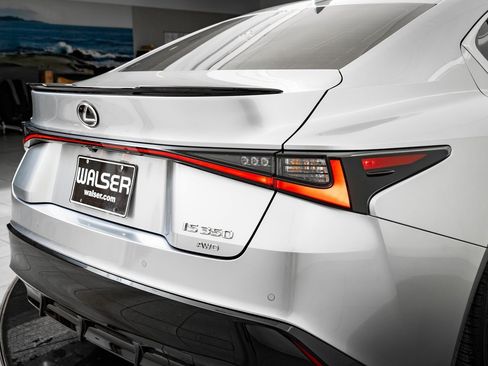 Certified 2023 Lexus IS 350 F Sport image 17
