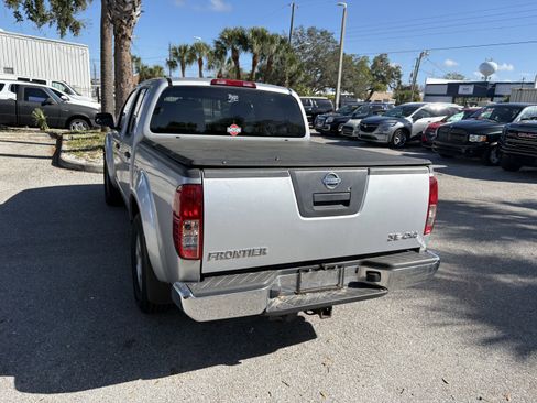 Used 2008 Nissan Frontier SE w/ SE Value Truck Pkg image 5