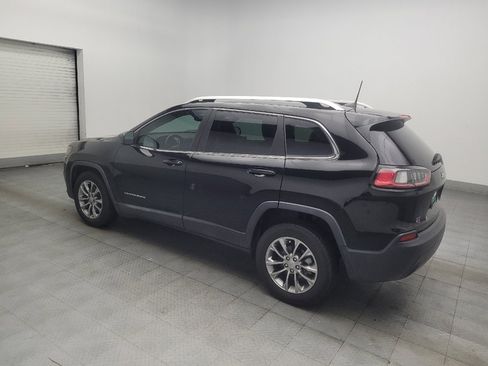 Used 2019 Jeep Cherokee Latitude Plus w/ Comfort/Convenience Group FWD image 3