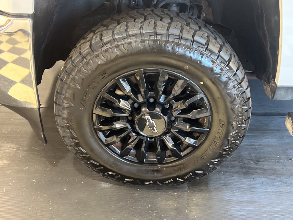 Used 2019 Chevrolet Silverado 2500 LT AWD/4WD image 6