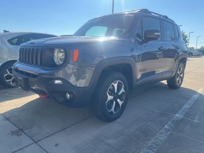 Used 2019 Jeep Renegade Trailhawk w/ Cold Weather Group II