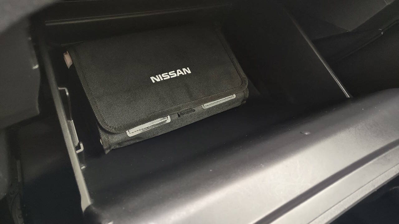 Used 2020 Nissan Rogue S FWD image 23