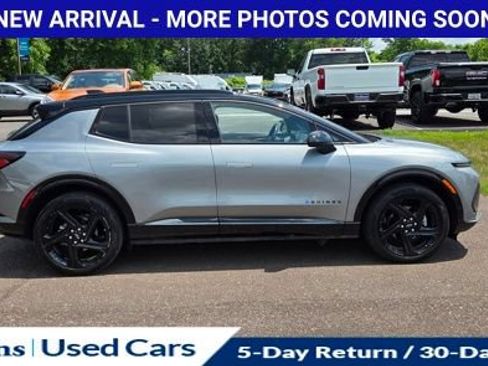 Used 2024 Chevrolet Equinox EV RS AWD/4WD image 13
