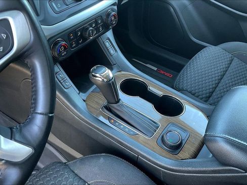 Used 2019 GMC Acadia SLE w/ Driver Alert Package I FWD image 21
