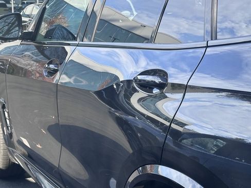 Used 2026 BMW X5 xDrive40i w/ M Sport Package image 9