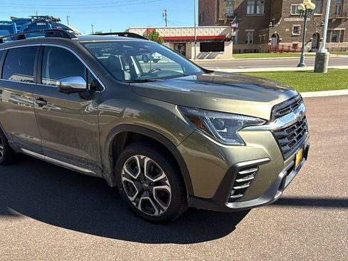 Used 2023 Subaru Ascent Limited w/ Technology Package AWD/4WD image 3