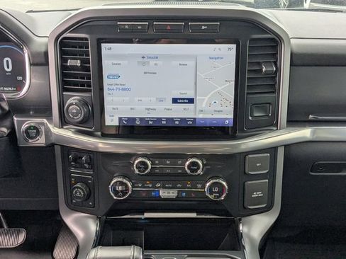 Used 2021 Ford F150 Lariat w/ Trailer Tow Package image 18