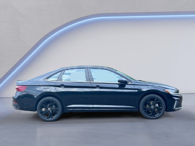 New 2026 Volkswagen Jetta SE FWD image 4