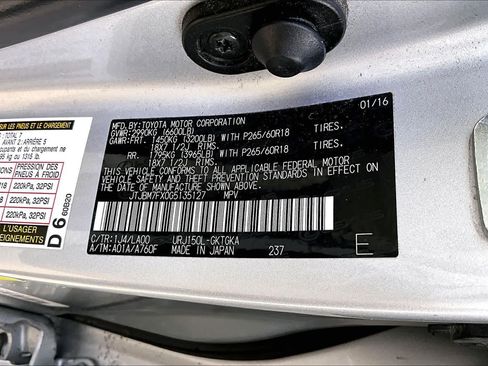 Used 2016 Lexus GX 460 w/ Premium Package AWD/4WD image 36