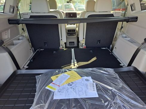 New 2026 Volkswagen Atlas SE image 23