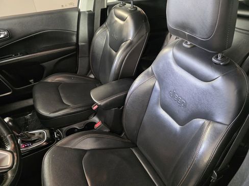 Certified 2019 Jeep Compass Limited image 12