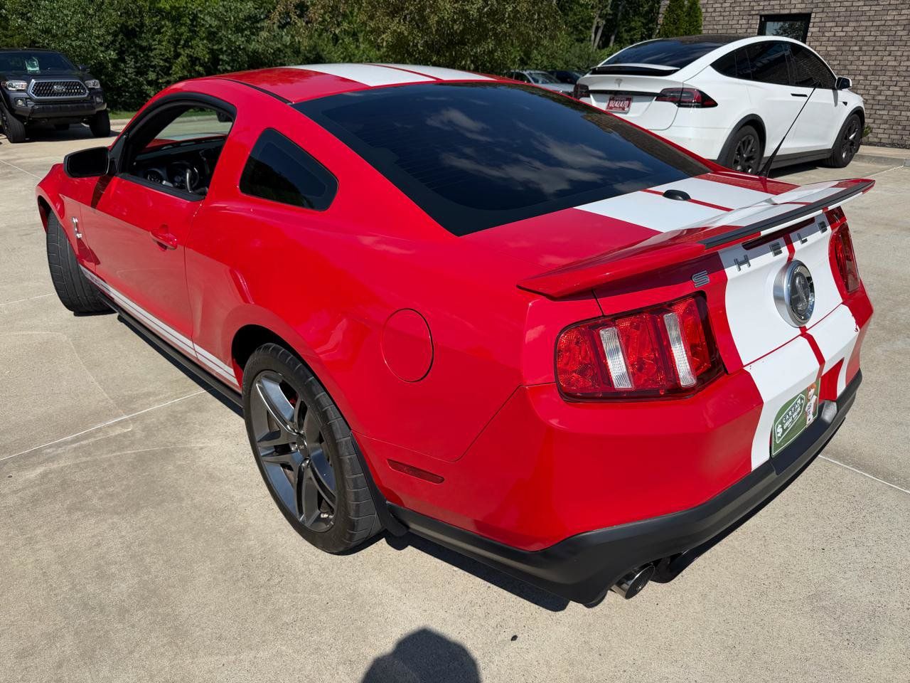 Used 2010 Ford Mustang Shelby GT500 RWD image 6