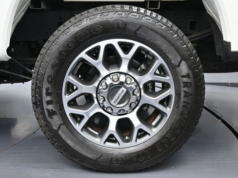 Used 2021 Ford F250 Lariat w/ Lariat Value Package image 10