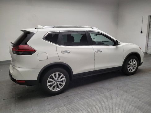 Used 2020 Nissan Rogue SV FWD image 10