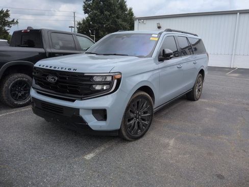 Certified 2025 Ford Expedition Max Platinum w/ Stealth Appearance Package AWD/4WD image 2