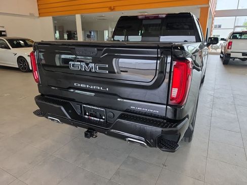 Used 2022 GMC Sierra 1500 Denali Ultimate AWD/4WD image 8