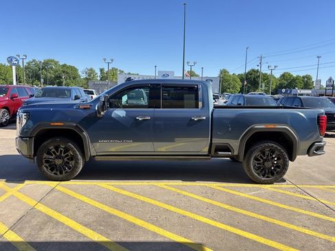 Used 2025 GMC Sierra 2500 Denali w/ Denali Reserve Package AWD/4WD image 10
